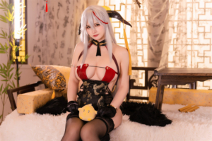 前羽 动漫博主 大妹子 Cos 11套写真合集 11.07更新【2.58GB】